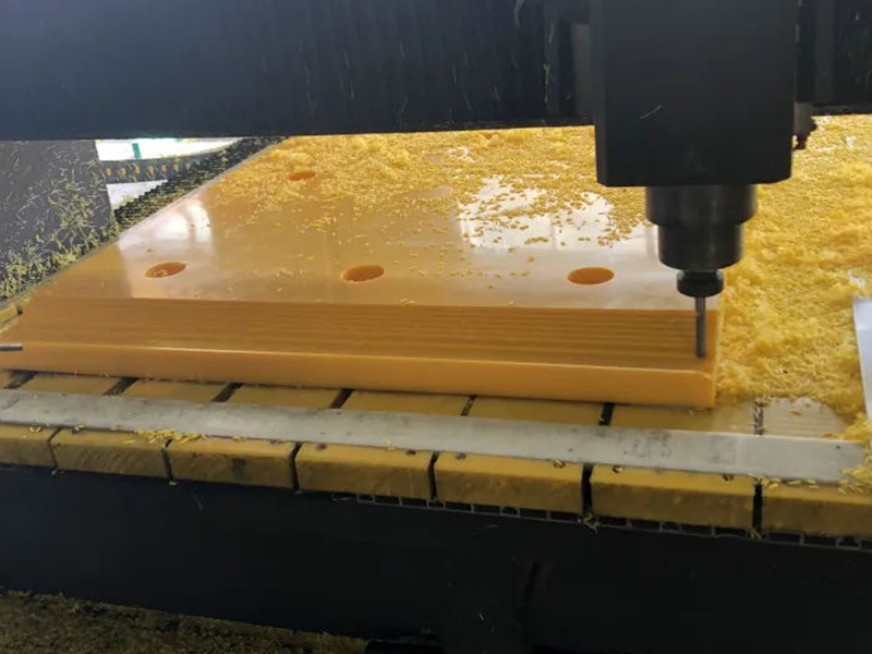 高精度數控機床